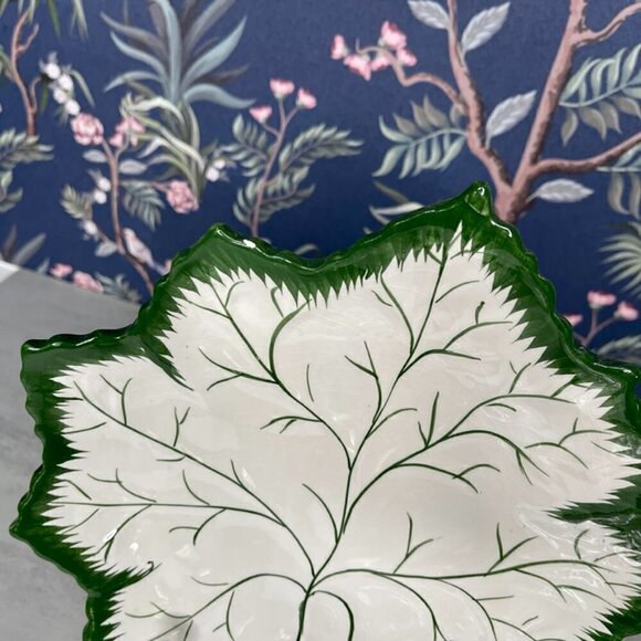Olfaire Majolica Portugal White & Green Maple Leaf Plates Set of 5 - Picture 6 of 14